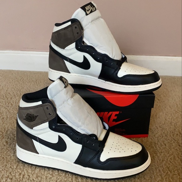 Jordan Other - Air Jordan Retro 1 - Mocha - 6.5Y